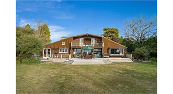 Lakefront Retreat (Bachcare) - Tauranga Taupo