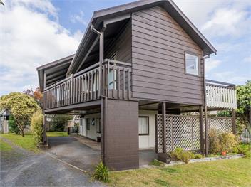 Whanga Bach (Bachcare) - Whangamata