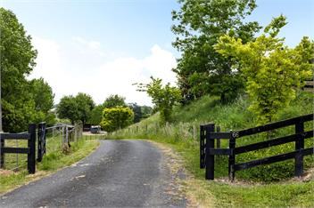 Hawthorn Cottage - Deluxe Private Guesthouse - Tamahere