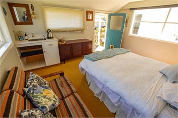 Relax and Unwind at Te Horo Beach - Otaki
