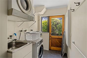 Mountain View Retreat (Bachcare) - Wanaka