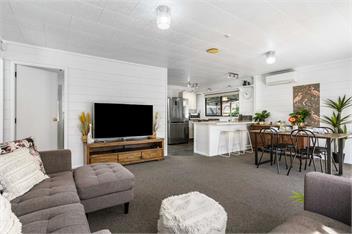 Arkhos (Bachcare) - Whitianga