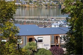 QT Studio Stay | Lakeside Location, Wi-Fi, Parking - Queenstown