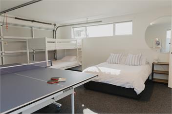 Papamoa Beach Retreat with Pool - Papamoa
