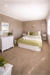 Edgewater Retreat - orewa