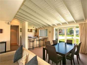 Arrowfield Apartments - Arrowtown
