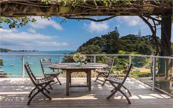 Golden Sands - Auckland