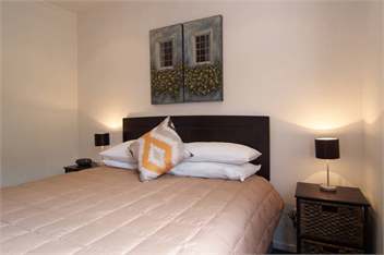 Nut Point Cottage - (Christchurch City and Country Cottages) - West Melton