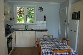 Clovelly Cottage - Near Picton