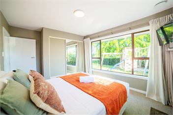 #1 GROUP STAY ON AIRBNB CHCH, TOP LOCATION, BEST VALUE+++❤️❤️❤️ SLEEPS 12 - Christchurch