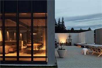 Te Pakeke | Couples Retreat | High End Luxury | Unique Architecture | Lake & Mountain Views - Wanaka