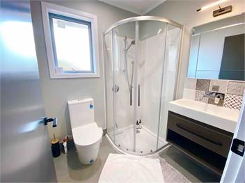 A designer's house (three bedroom holiday house) - Rotorua