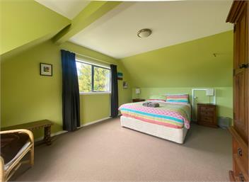 Stunning Panoramic views - 5 Bedrooms - 15m to Wanaka - Wanaka