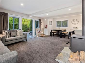 The Hillvue with Spa (Bachcare) - Arrowtown