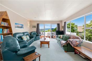 The White House (Bachcare) - Wharewaka