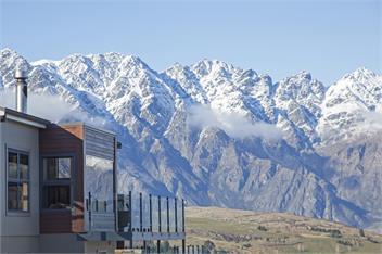 Lake View Retreat - Queenstown