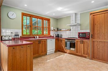 The Cottage on the Hill (Bachcare) - Wanaka
