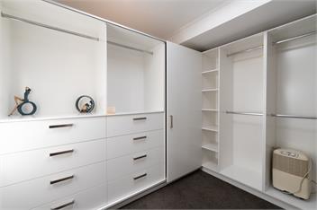 Wallace house accommodates 10 guests with option to book Ariel's Den a separate apartment onsite, sleeps 1- 4 - Bay Of Islands