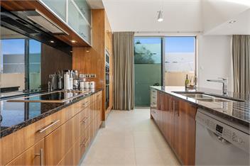Taupo Penthouse Apartment - Unbeatable Lake Views - Taupo 