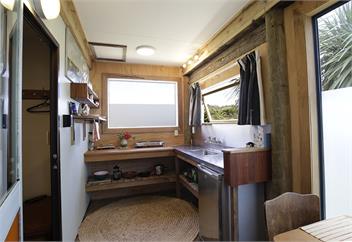 Paparoa Hut - Punakaiki