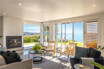 PAH VIEW HOUSE: Coast and Country - auckland