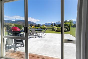 Kepler Retreat (Bachcare) - Te Anau