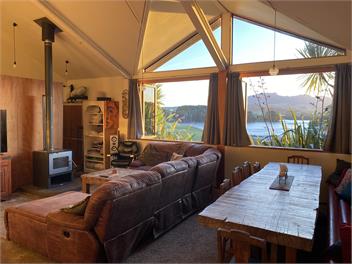 Raglan Farmhouse - Raglan
