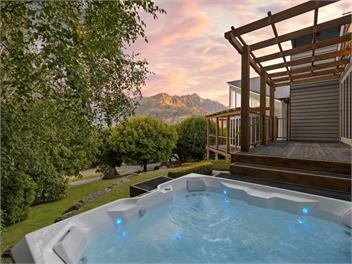 Pinnacle Villa by MajorDomo - Queenstown