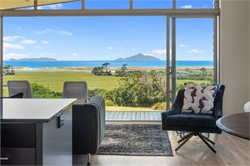 The Chocolate Box (Bachcare) - Waipu