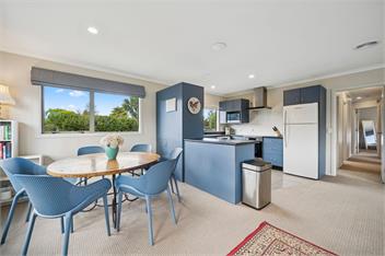 Sackville Sunshine (Bachcare) - Martinborough