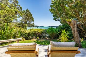Te Uenga (Bachcare) - Parekura Bay