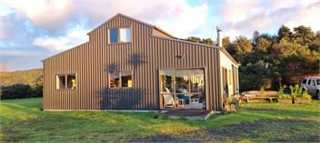 Whananaki Barn & Cabins: Our Off-Grid Family Escape -