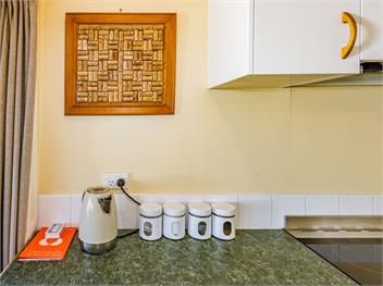 Moeroa (Bachcare) - 