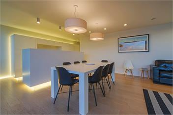 Beachfront Retreat - Architectural & Ocean Views -