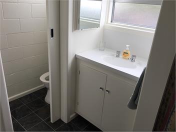 BAY VIEW SUNRISE BACH - Napier