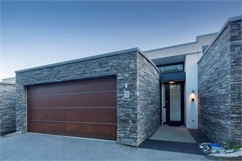 Panorama Dual Level Apartment - Queenstown