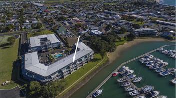 Luxury Apartment with stunning Marina and Harbour Views - Whitianga