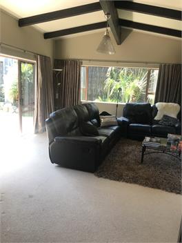 Large Executive Home Near the Beach - Wellington
