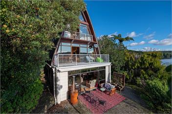 Old charm on the lake - Rotorua