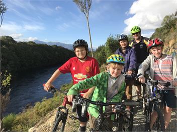 Kepler Oaks Chalet Waiau Chalet - Te Anau