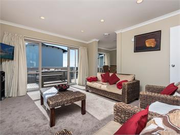 A Beach Barn Haven (Bachcare) - Papamoa