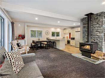 The Hillvue with Spa (Bachcare) - Arrowtown
