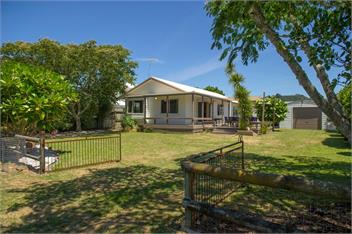 Nest by the Beach (Bachcare) - Cooks Beach
