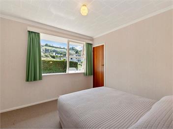 Lofty Lakeviews (Bachcare) - Acacia Bay
