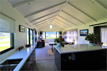 The Island, Whitianga Holiday House - Whitianga