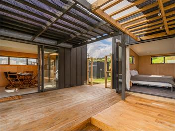 The Little Bach at Whangapoua - Whangapoua
