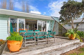 Coastal Cove – Waipu Cove Holiday Home - Waipu Cove