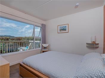 The Blockhouse (Bachcare) - Whangamata