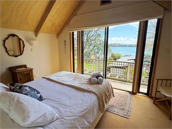 Tindalls Hideaway - 200 steps to beach - Whangaparaoa