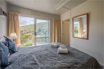 Lushingtons Bay (Bachcare) - Akaroa